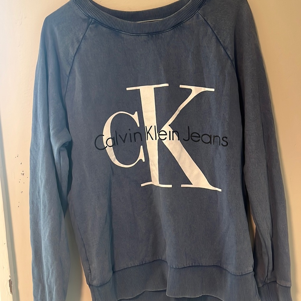 Calvin Klein light weight crewneck